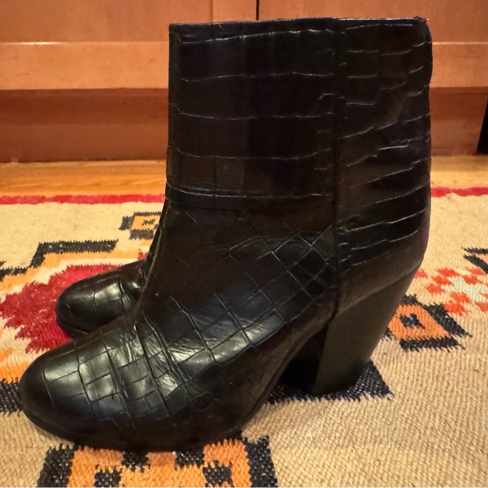 Rag and Bone Newburry Croc boots size 39